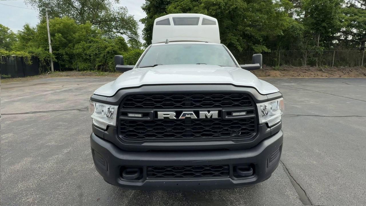 2022 Ram 2500 Tradesman photo 2