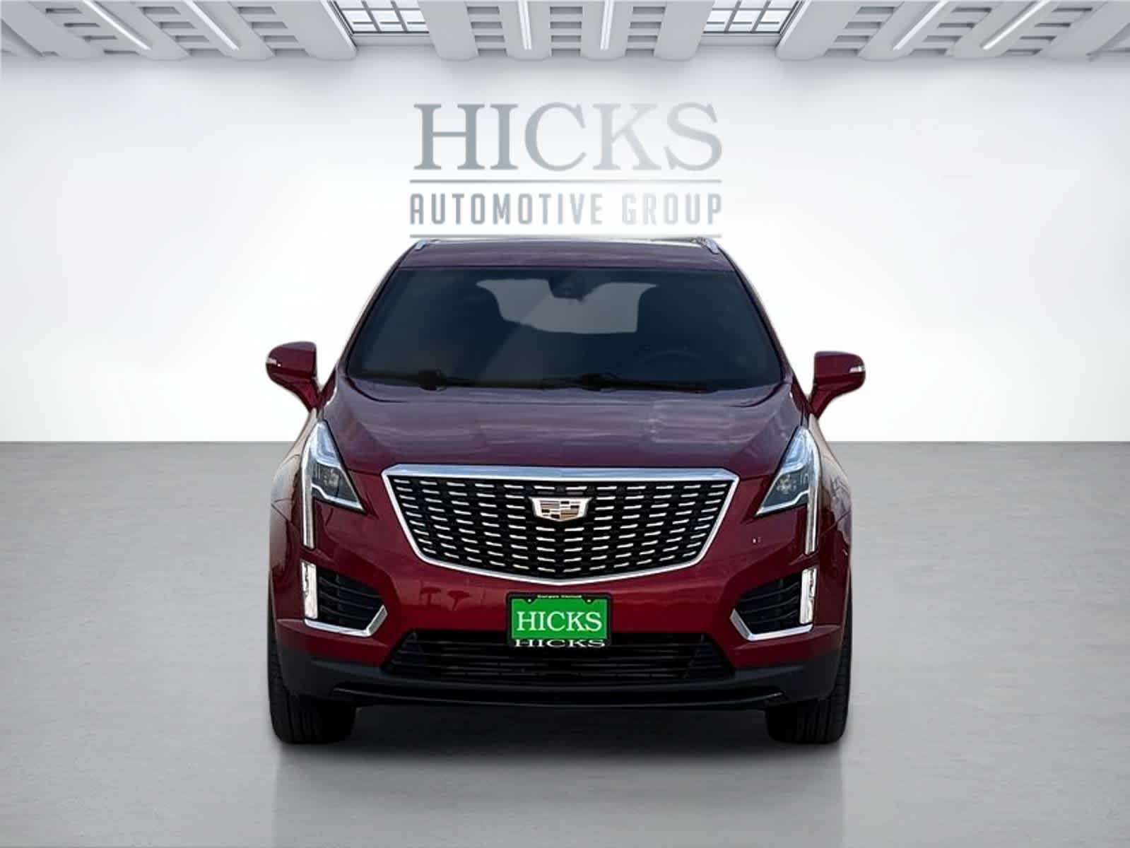 2023 Cadillac XT5 Luxury photo 2