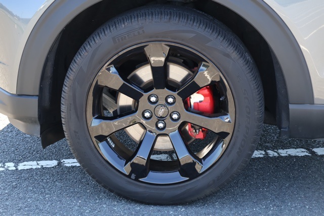2022 Ford Explorer ST photo 8