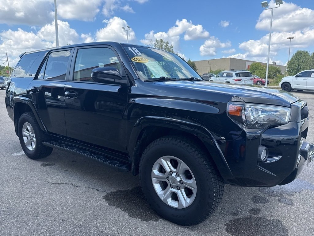 2018 Toyota 4Runner SR5 photo 3
