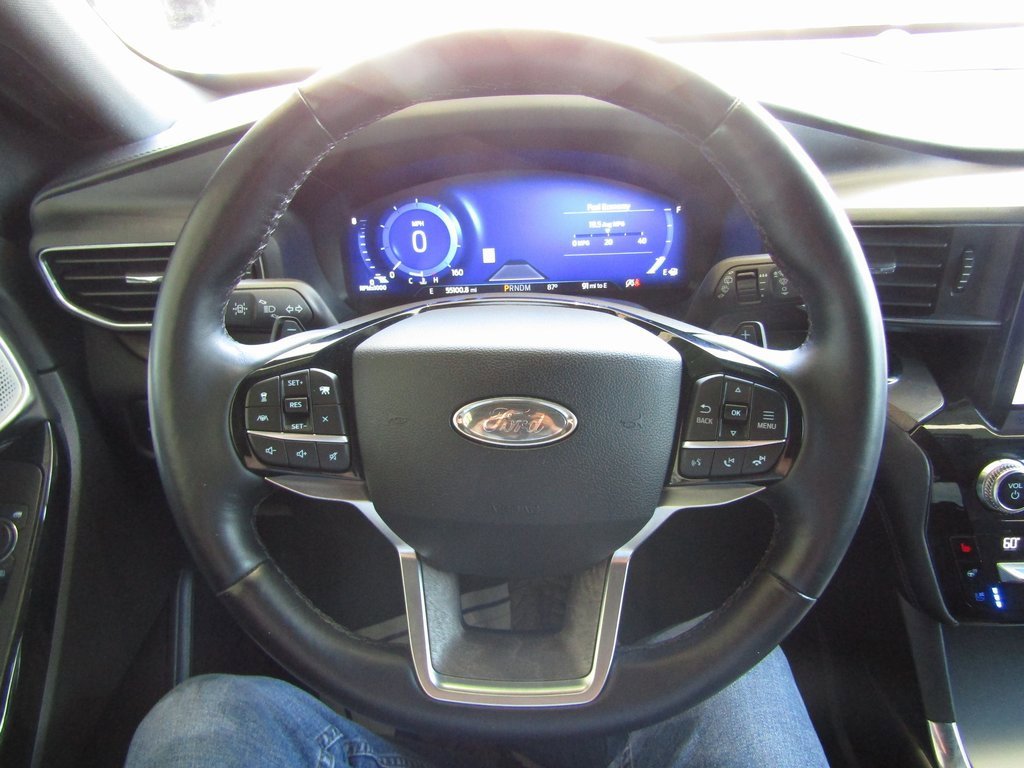 2021 Ford Explorer Platinum photo 26