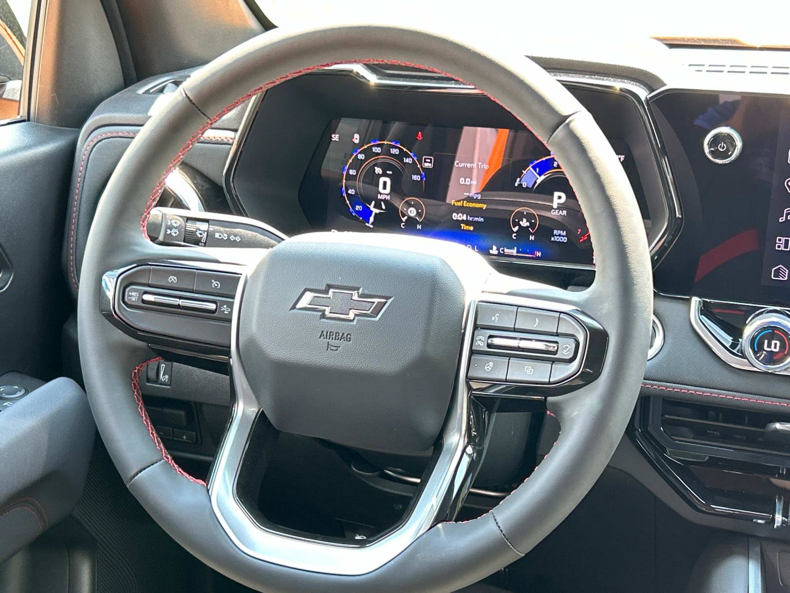 2025 Chevrolet Colorado Z71 photo 14
