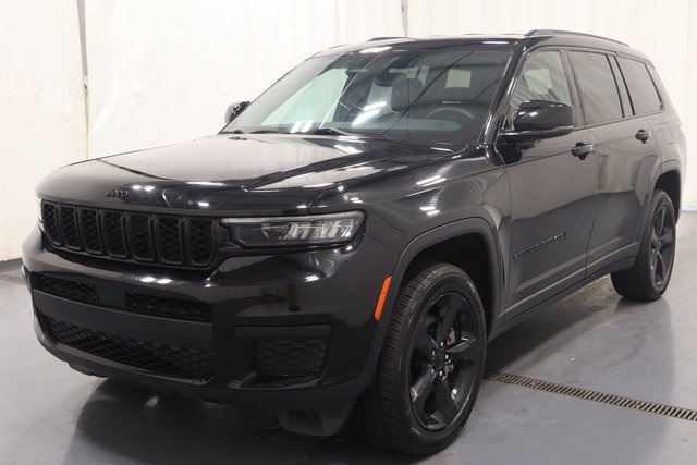 2023 Jeep Grand Cherokee Altitude photo 4