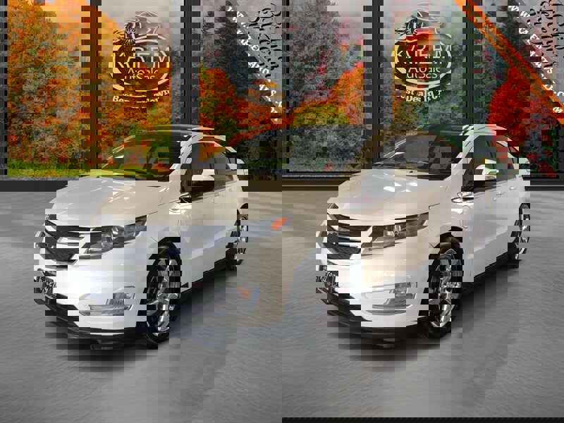 2011 Chevrolet Volt Base