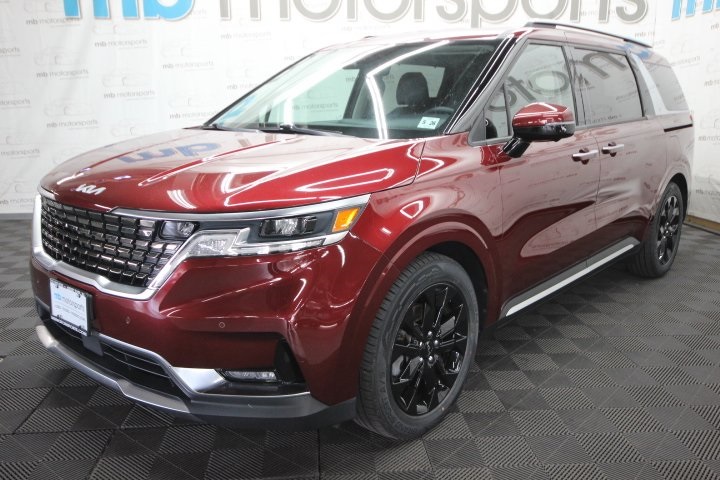 2022 Kia Carnival SX's photo