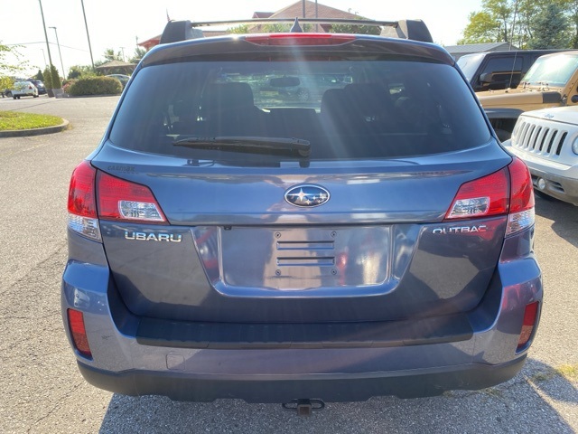 2014 Subaru Outback 2.5i Premium photo 4