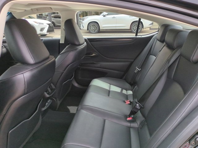 2019 Lexus ES 350 photo 13