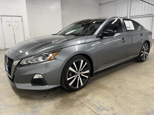 2022 Nissan Altima 2.5 SR photo 3