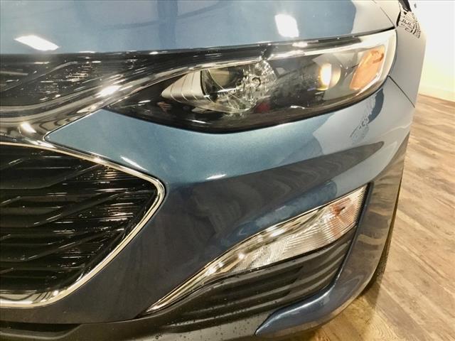 2025 Chevrolet Malibu photo 18