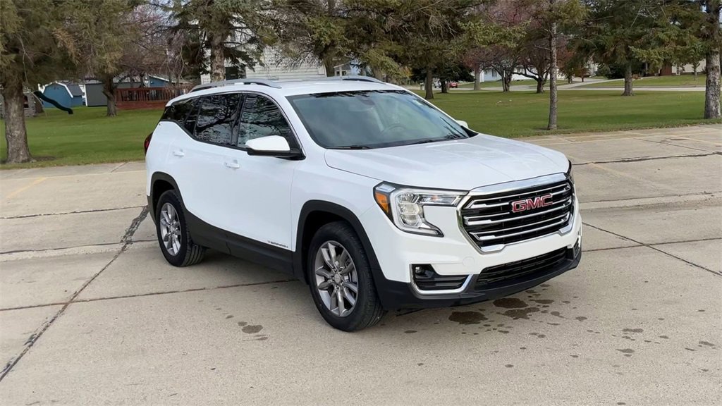 Used 2024 GMC Terrain SLT with VIN 3GKALVEG5RL310129 for sale in Oslo, Minnesota