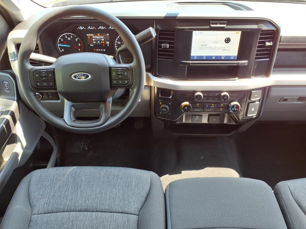 2025 Ford F-350 XL photo 22