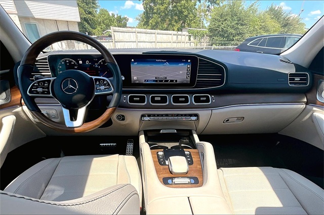 2022 Mercedes Benz GLS 450 4MATIC photo 7