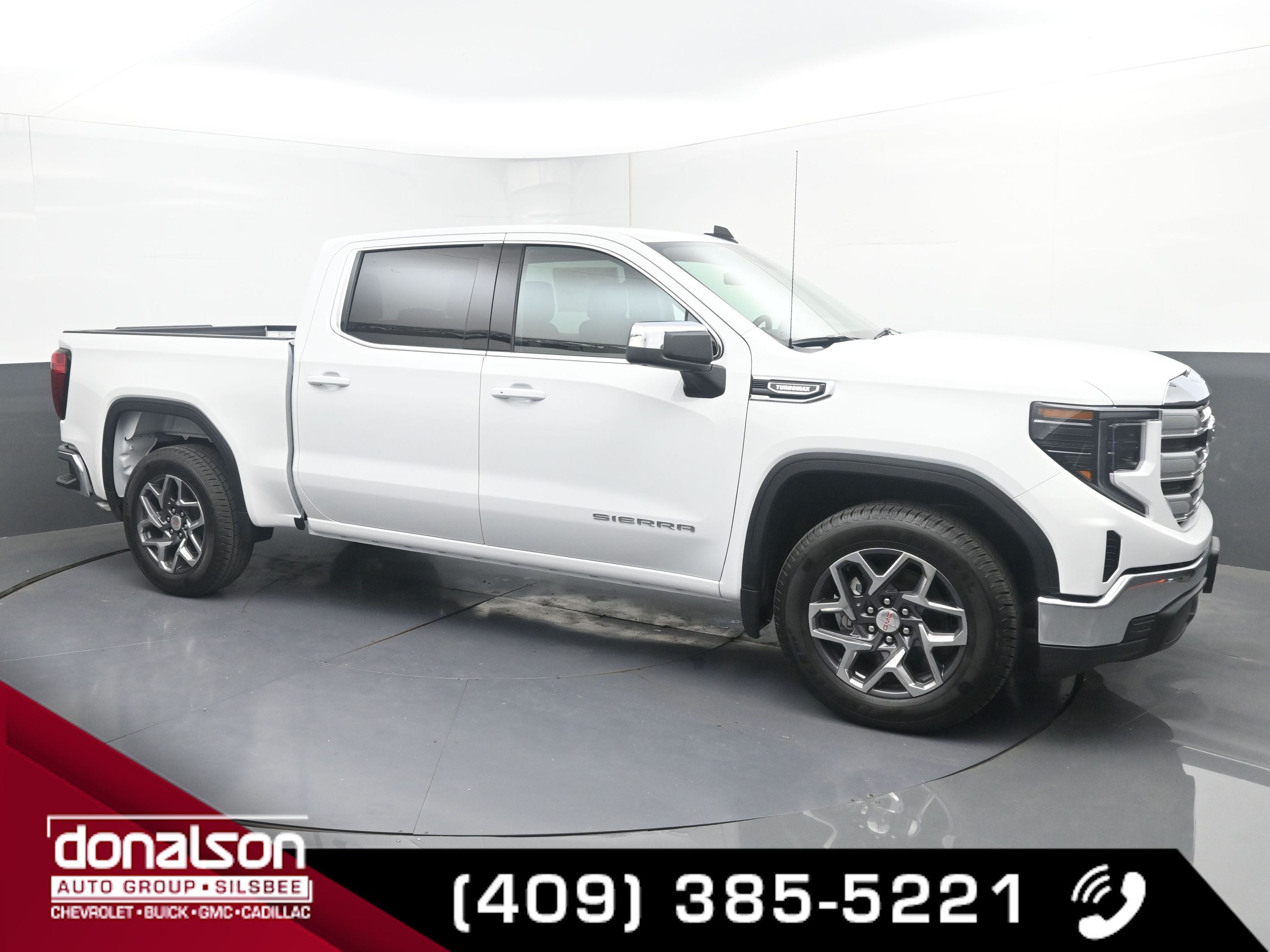 2026 GMC Sierra 1500 SLE's photo