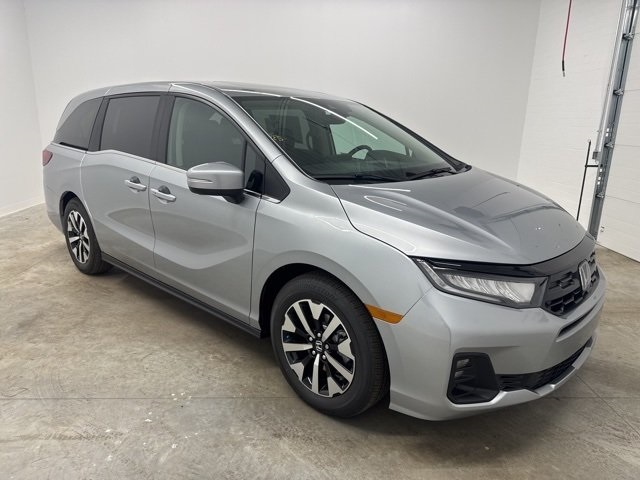 2026 Honda Odyssey EX-L photo 3