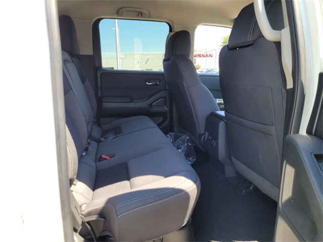 2025 Nissan Frontier SV photo 13