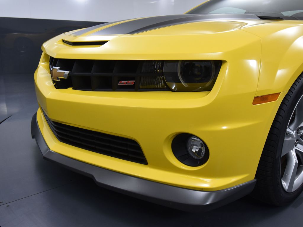 2010 Chevrolet Camaro 2SS RS photo 19