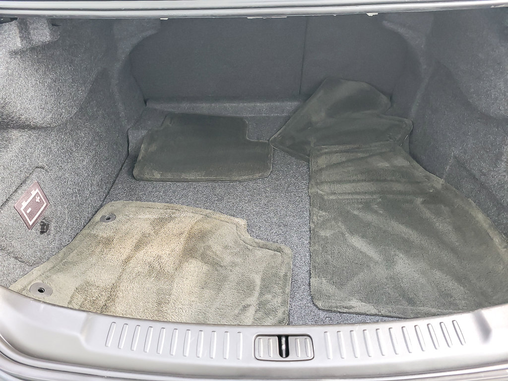 2015 CHEVROLET MALIBU - Image 16