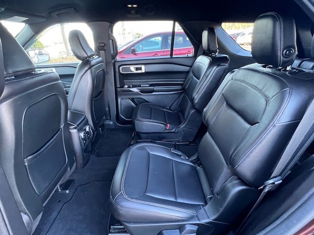 2020 Ford Explorer XLT photo 12