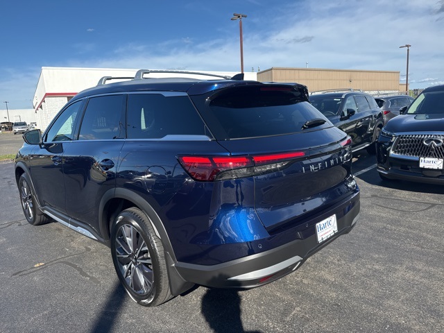 2026 Infiniti QX60 Luxe photo 4