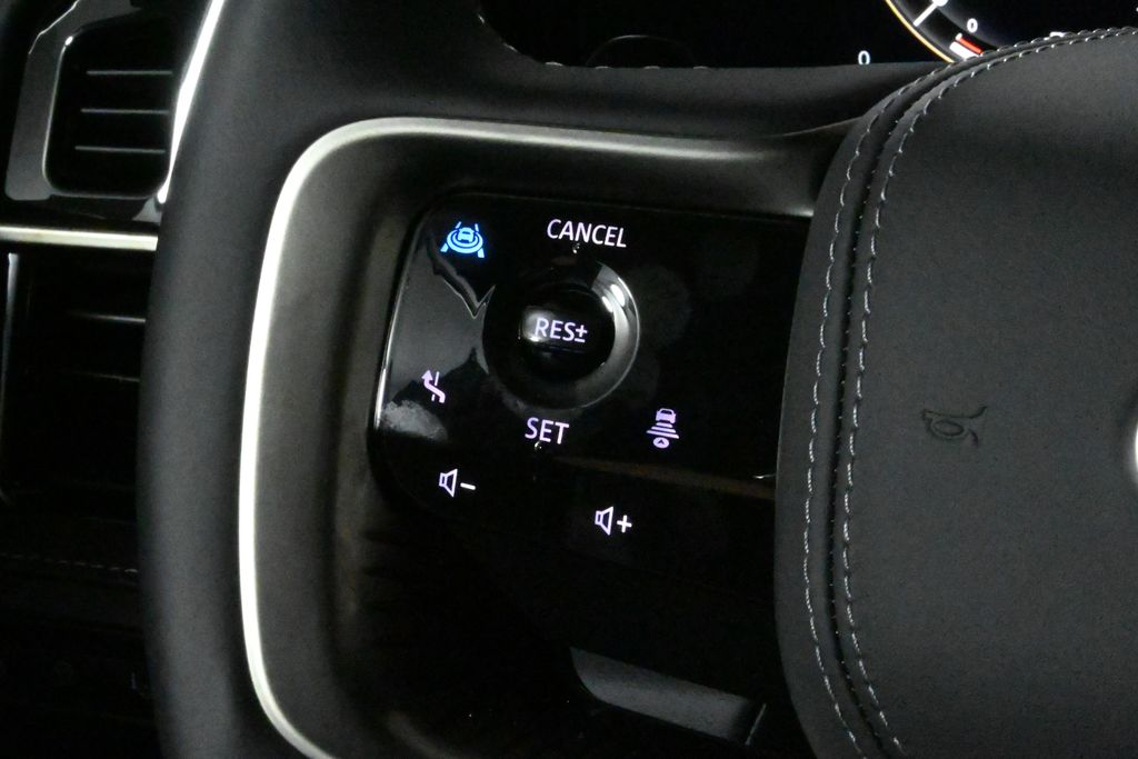 2025 Infiniti QX80 photo 18
