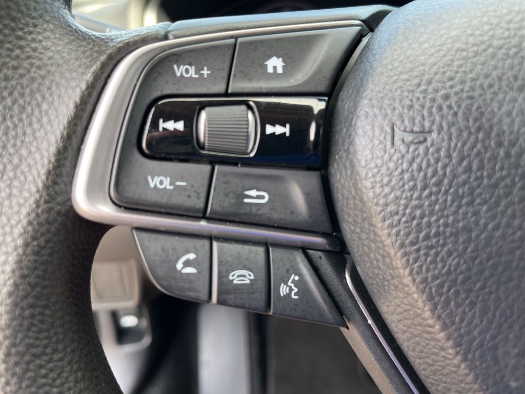 2022 Honda Accord LX photo 11