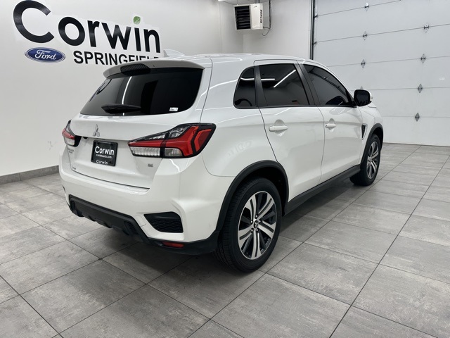2021 Mitsubishi Outlander Sport SE photo 2