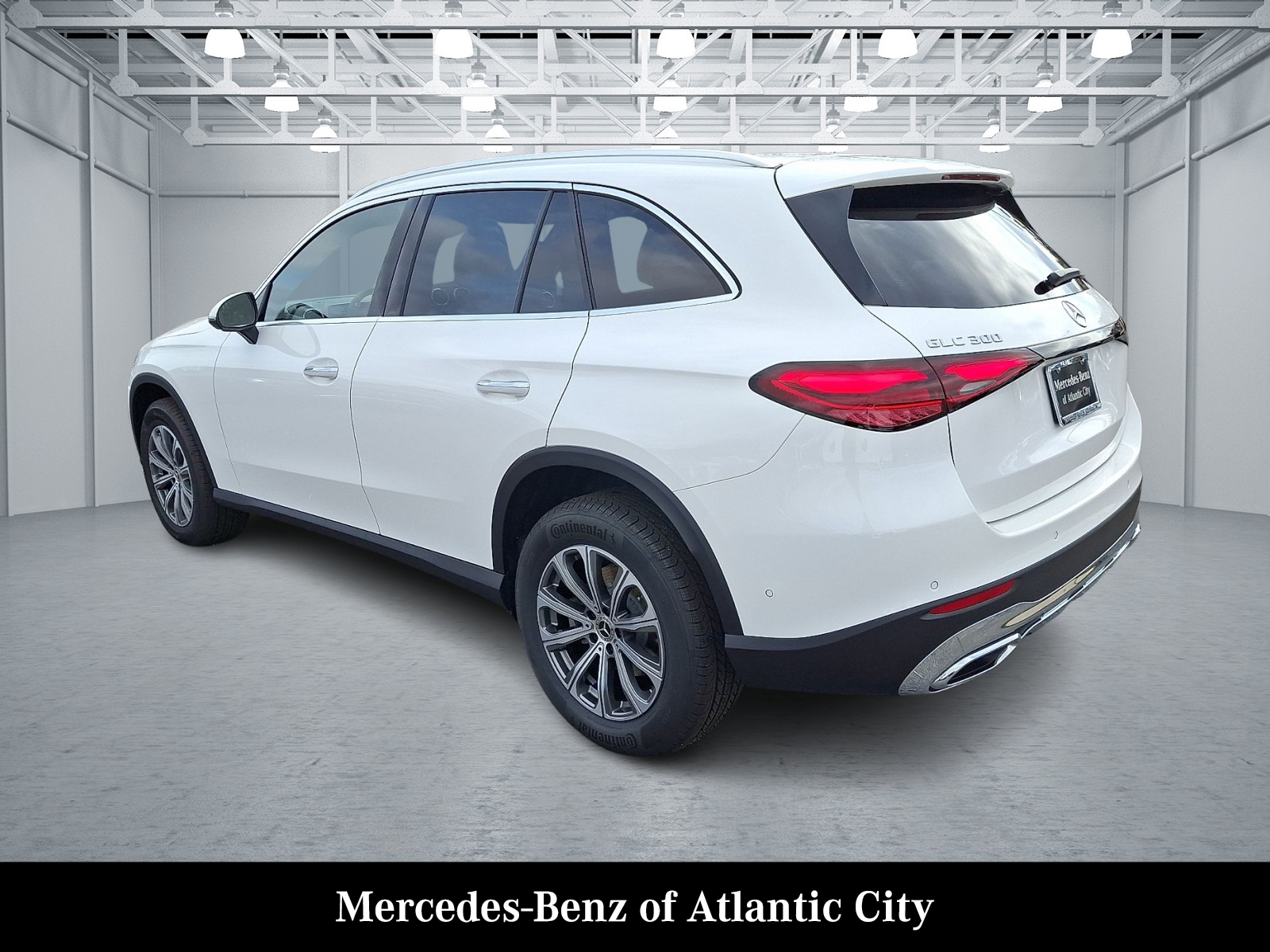 2026 Mercedes Benz GLC 300 4MATIC photo 2