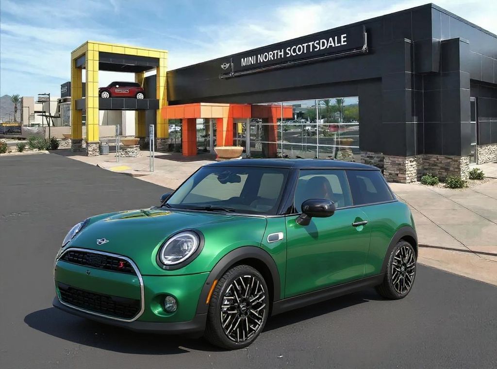 2026 MINI Hardtop 2 Door S's photo