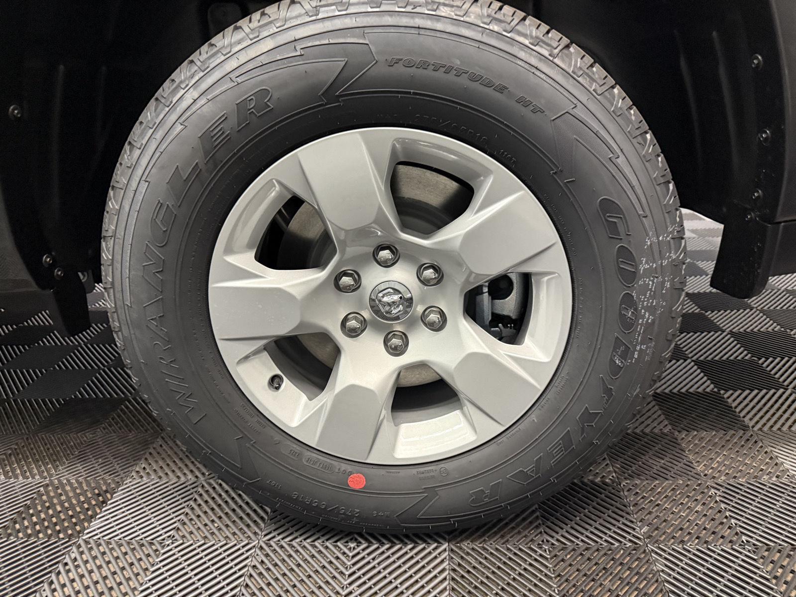 2025 Ram 1500 Big Horn Lone Star photo 19