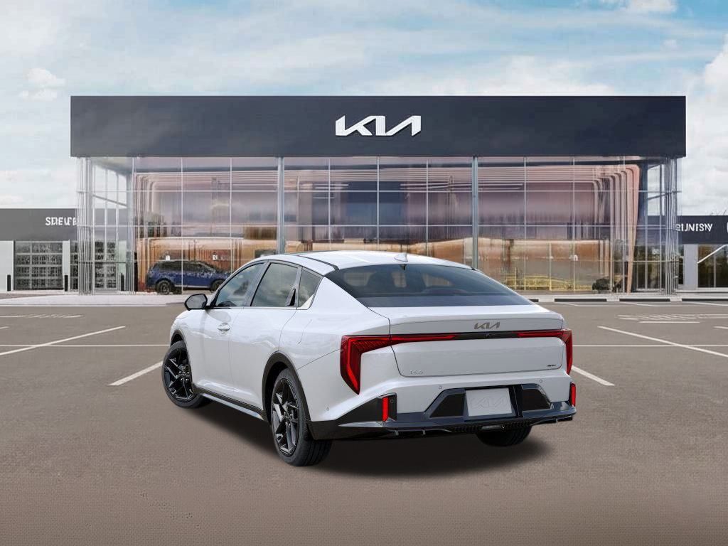 2025 Kia K4 GT-Line Turbo photo 4