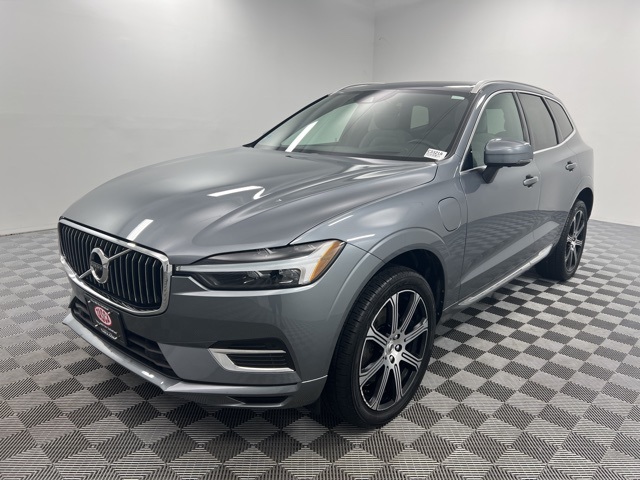 2021 Volvo XC60 Recharge Hybrid T8 Inscription photo 2