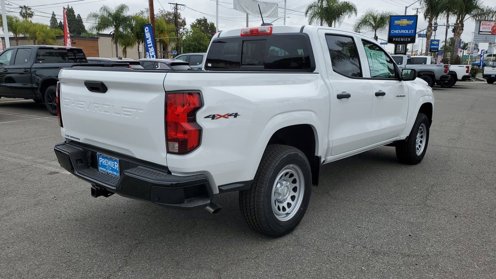 2025 Chevrolet Colorado Work Truck photo 5