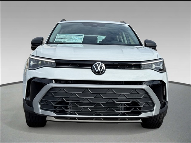 2025 Volkswagen Taos S photo 2