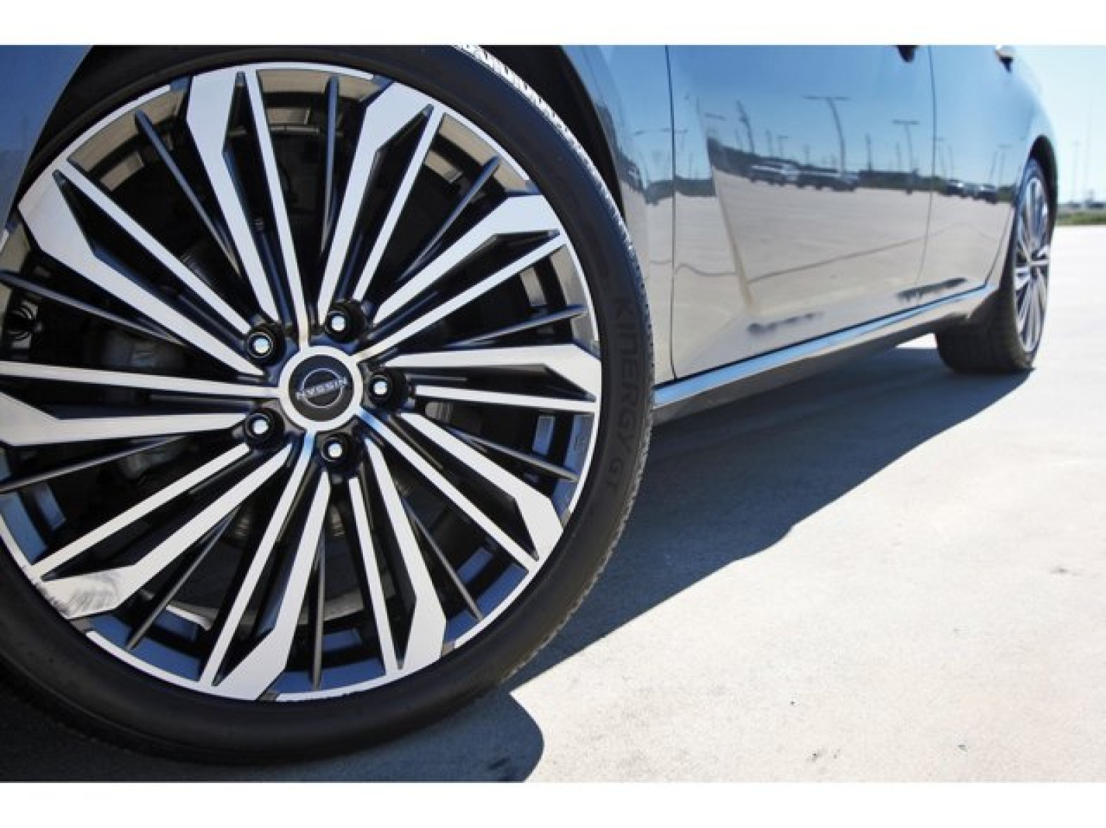 2023 Nissan Altima 2.5 SL  at Robbins Nissan