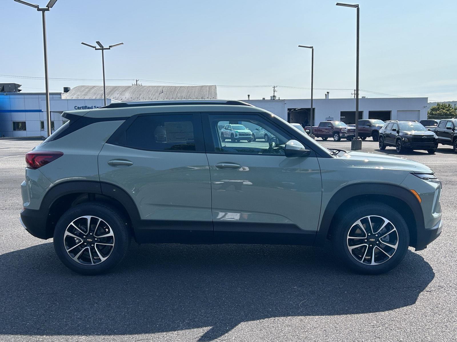 2026 Chevrolet Trailblazer LT photo 4