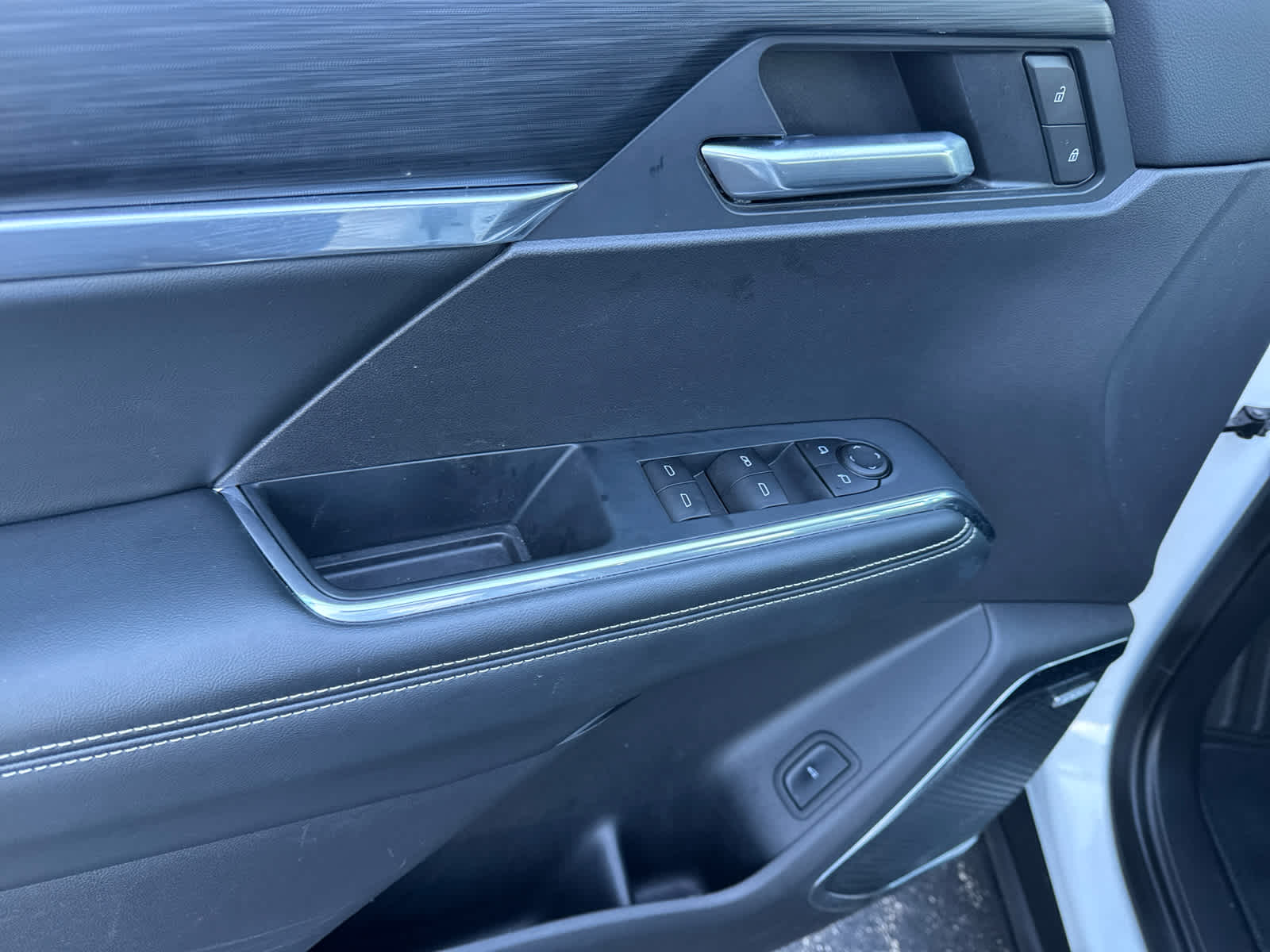 2025 Gmc Acadia Elevation photo 18