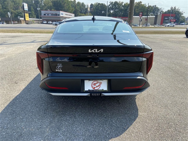 2025 Kia K4 LXS photo 2