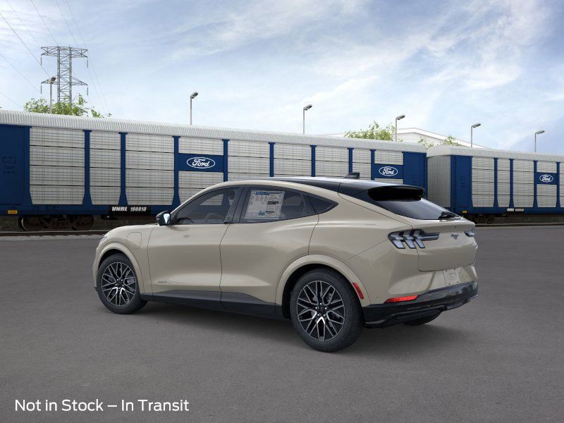 2025 Ford Mustang Mach-E Premium photo 4