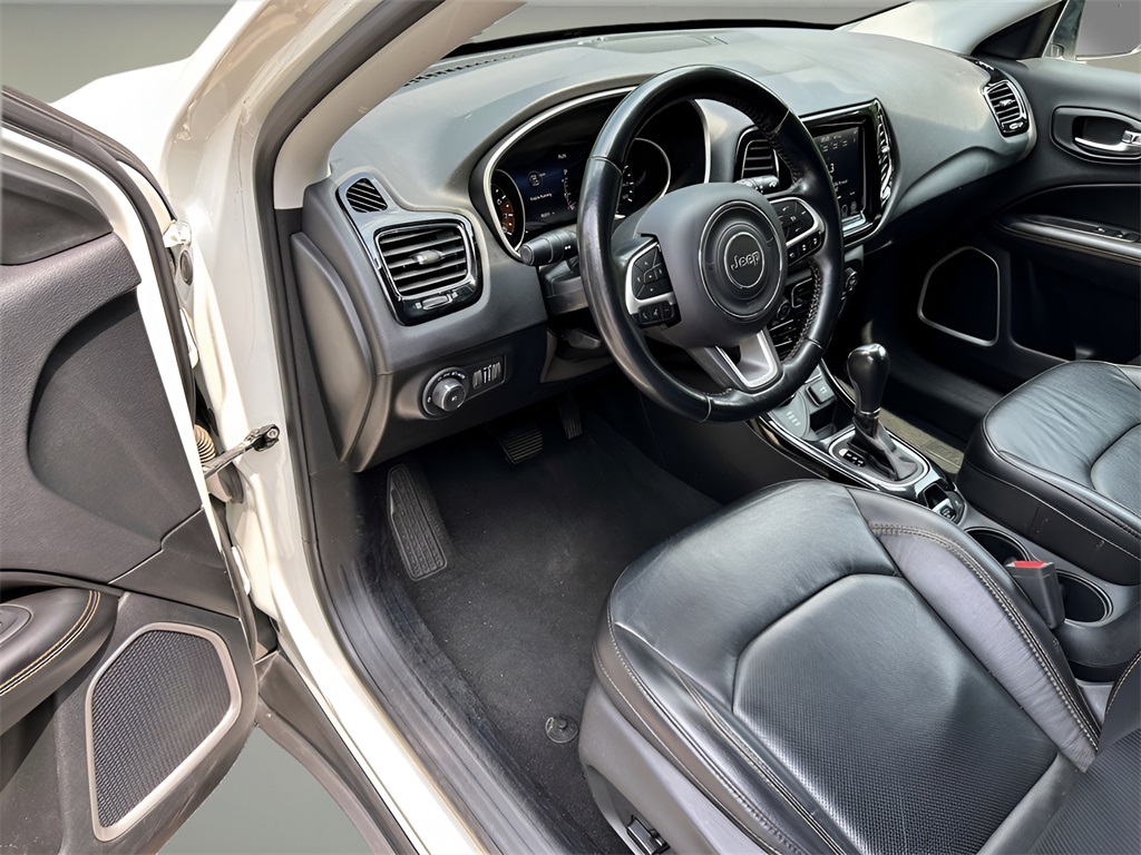 2021 Jeep Compass Limited photo 2
