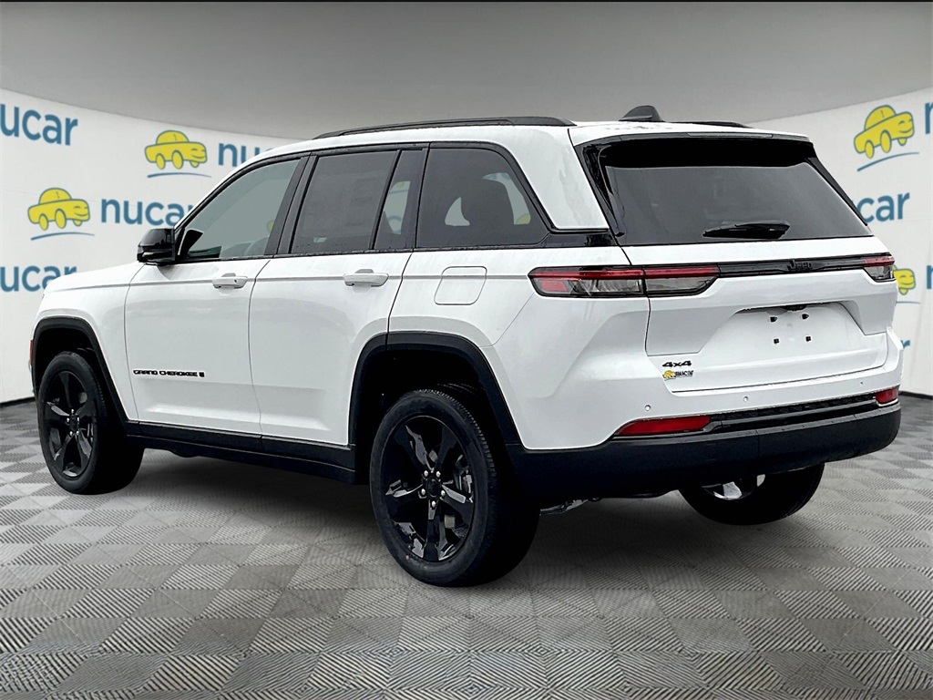 2025 Jeep Grand Cherokee Altitude X photo 4