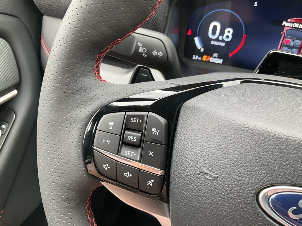 2025 Ford Explorer ST photo 3