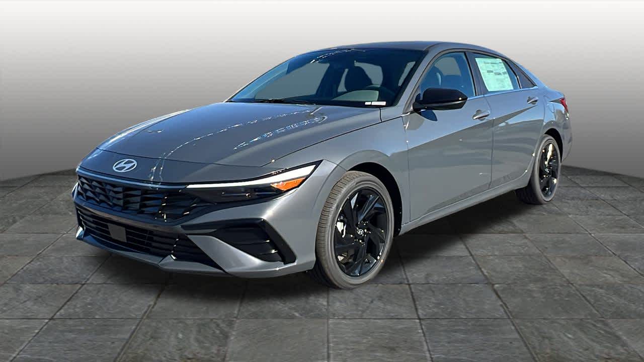 2026 Hyundai Elantra SEL's photo