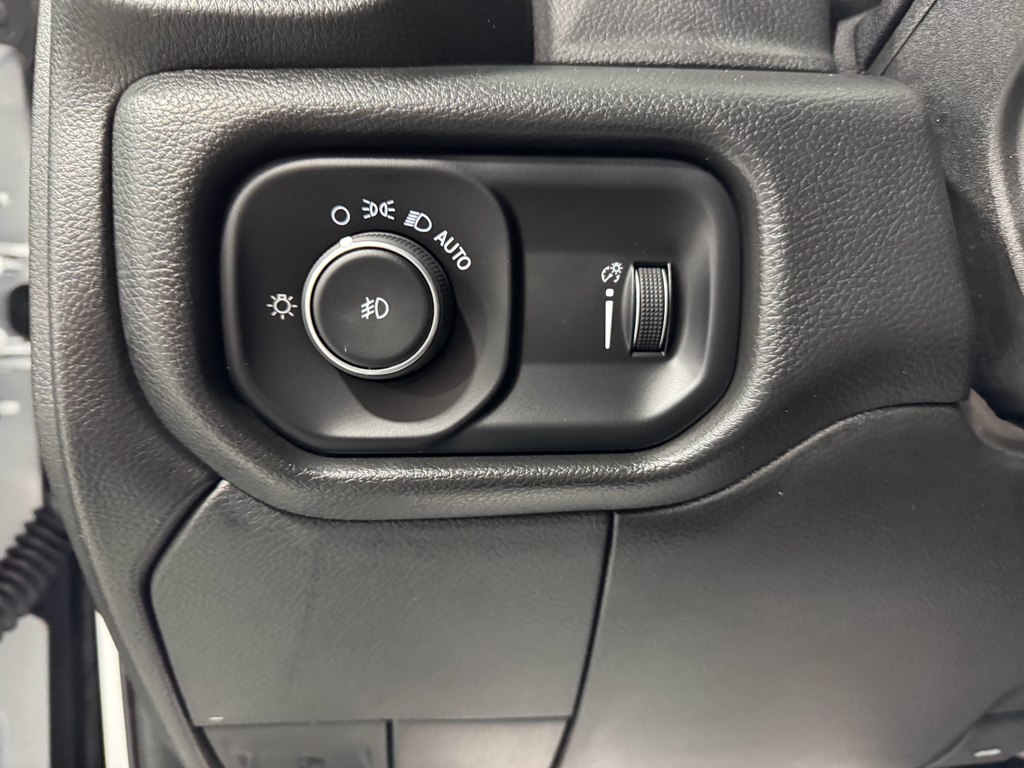 2025 Ram 3500 Tradesman photo 16