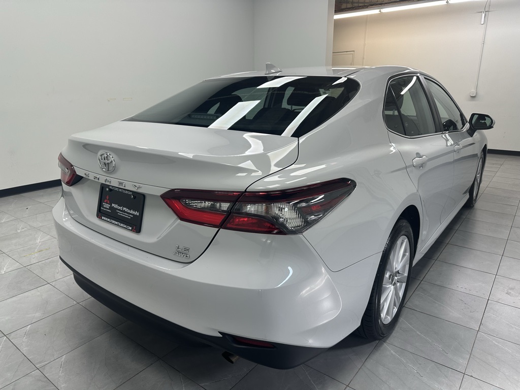 2022 Toyota Camry LE photo 4