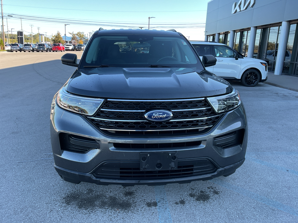 2020 Ford Explorer XLT photo 2