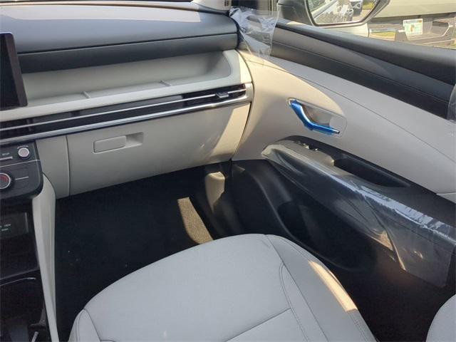 2025 Hyundai Tucson SE photo 17