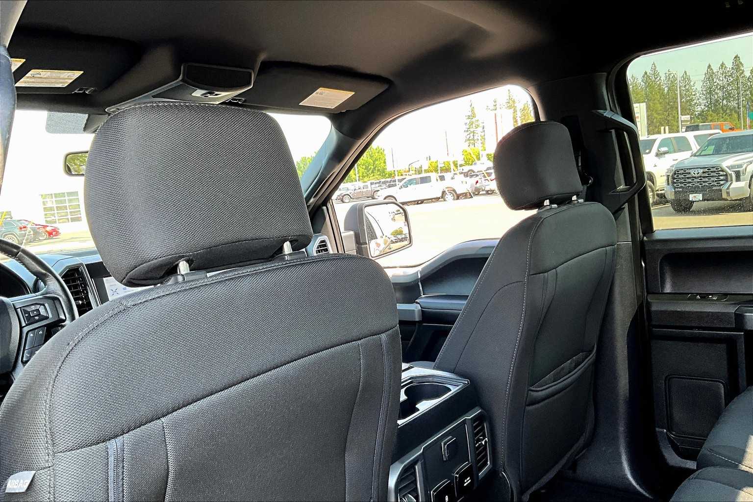 2020 Ford F-150 XLT photo 12