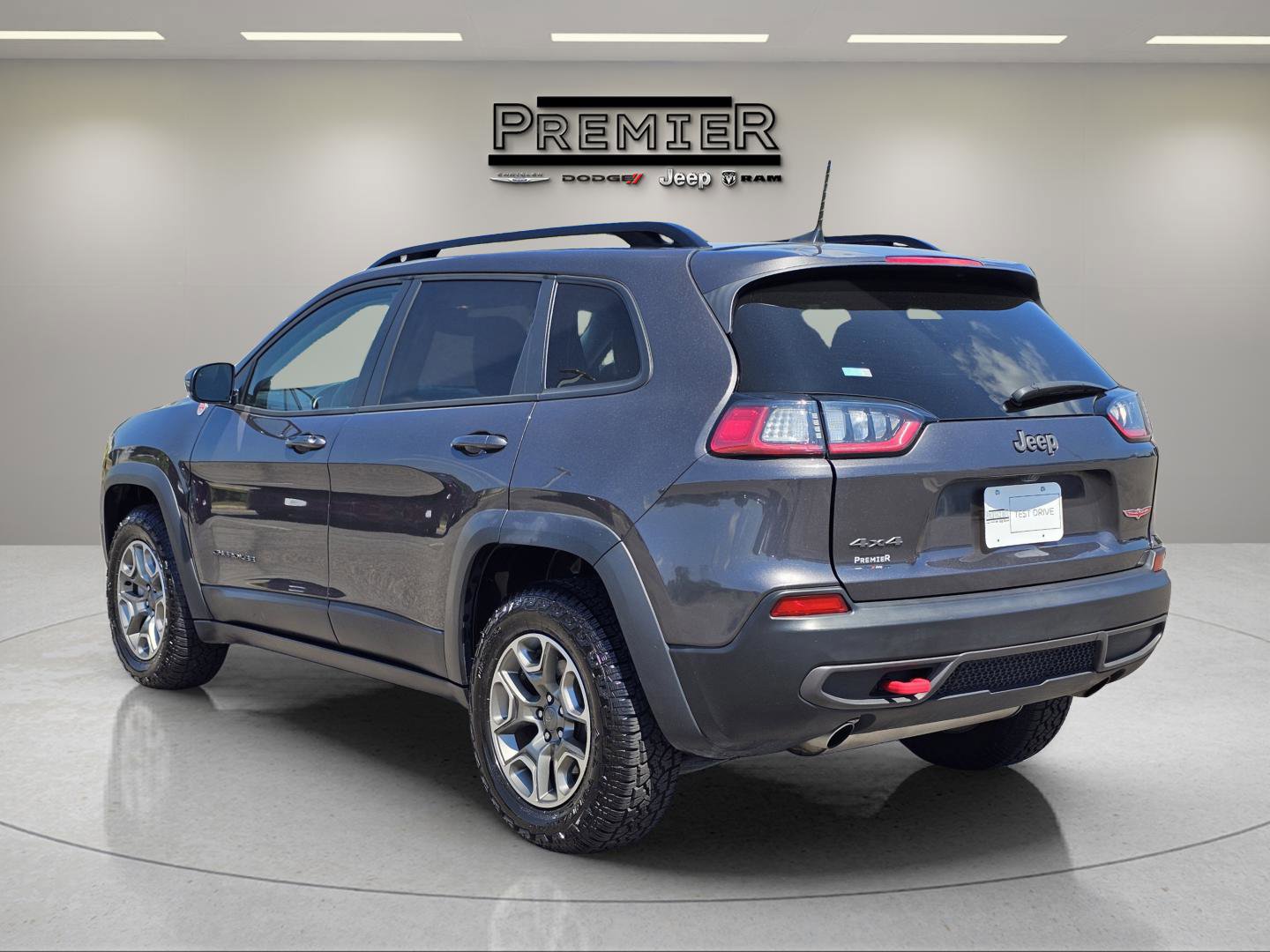 2022 Jeep Cherokee Trailhawk photo 7