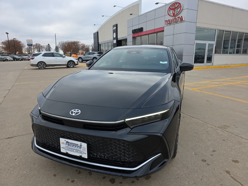 2026 Toyota Crown Limited's photo