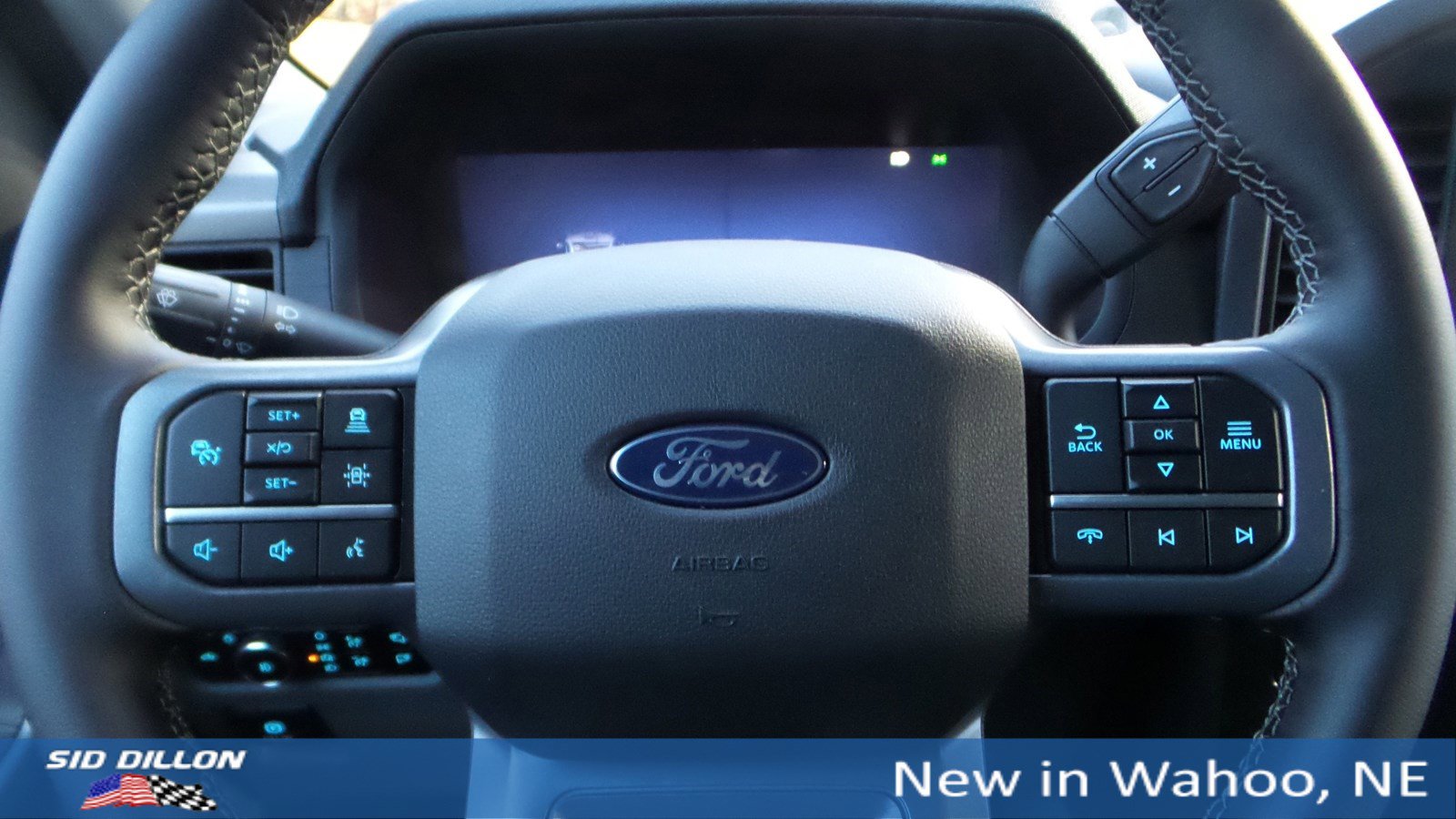2025 Ford F-150 XLT photo 10